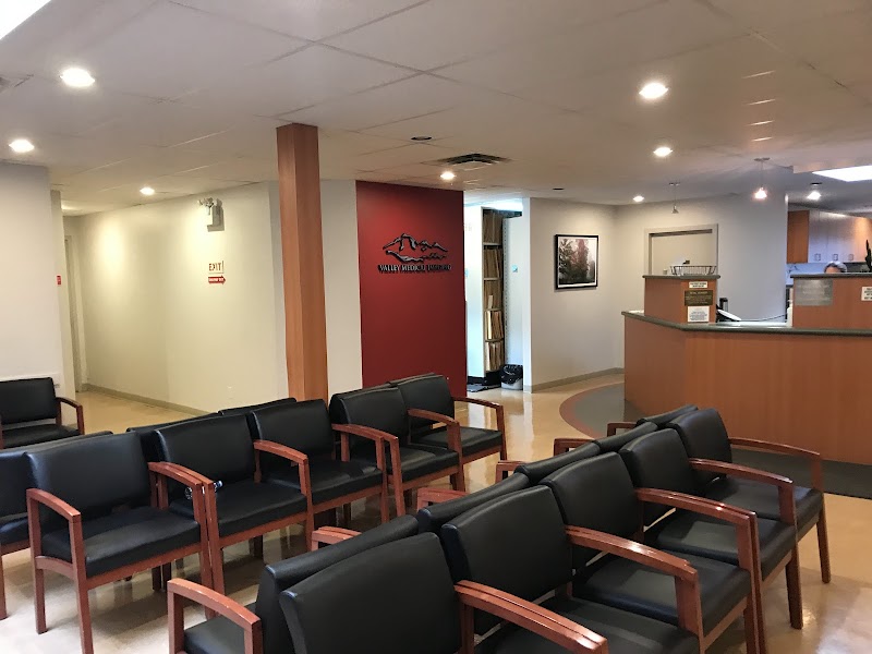 Exterior of Valley Medical Imaging - Langley
